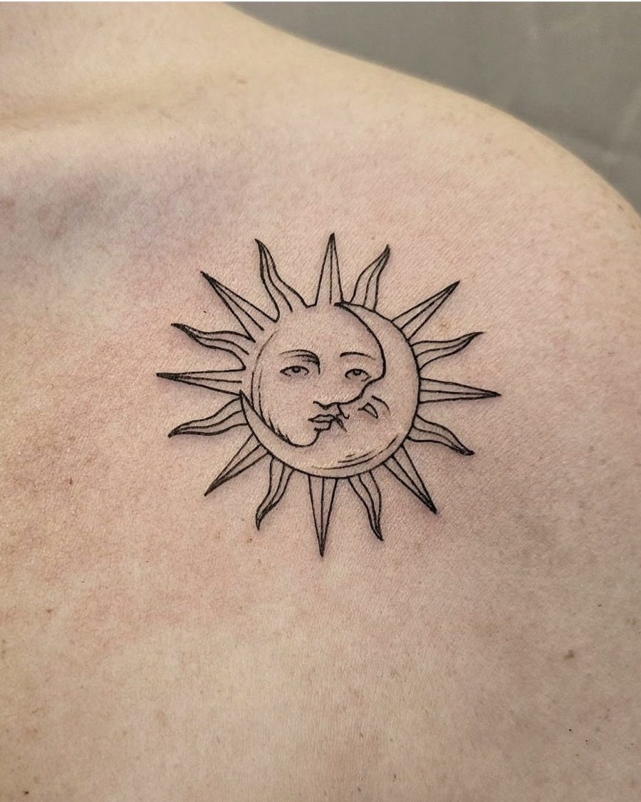 Tatouage fine line par Milos Premier.